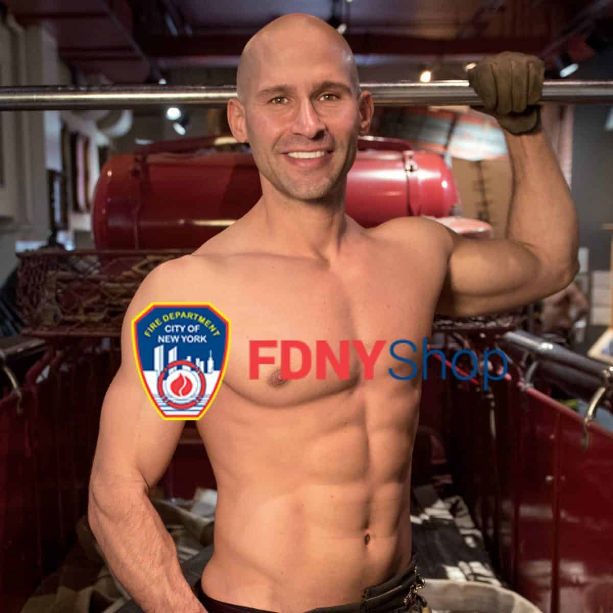 OFFICIAL 2017 FDNY CALENDAR OF HEROES - SPECIAL DUAL EDITION - Image 4
