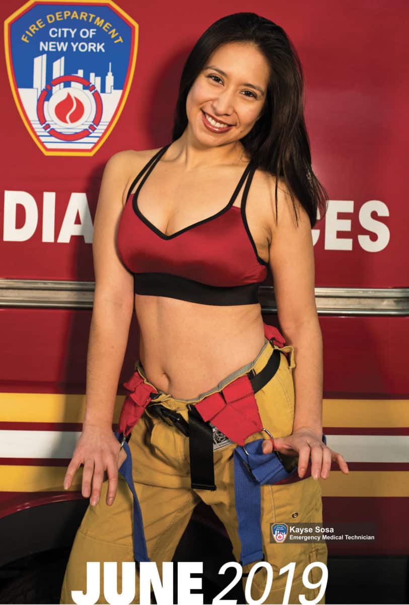 2019 OFFICIAL FDNY CALENDAR - DUAL MEN & WOMEN - Image 15