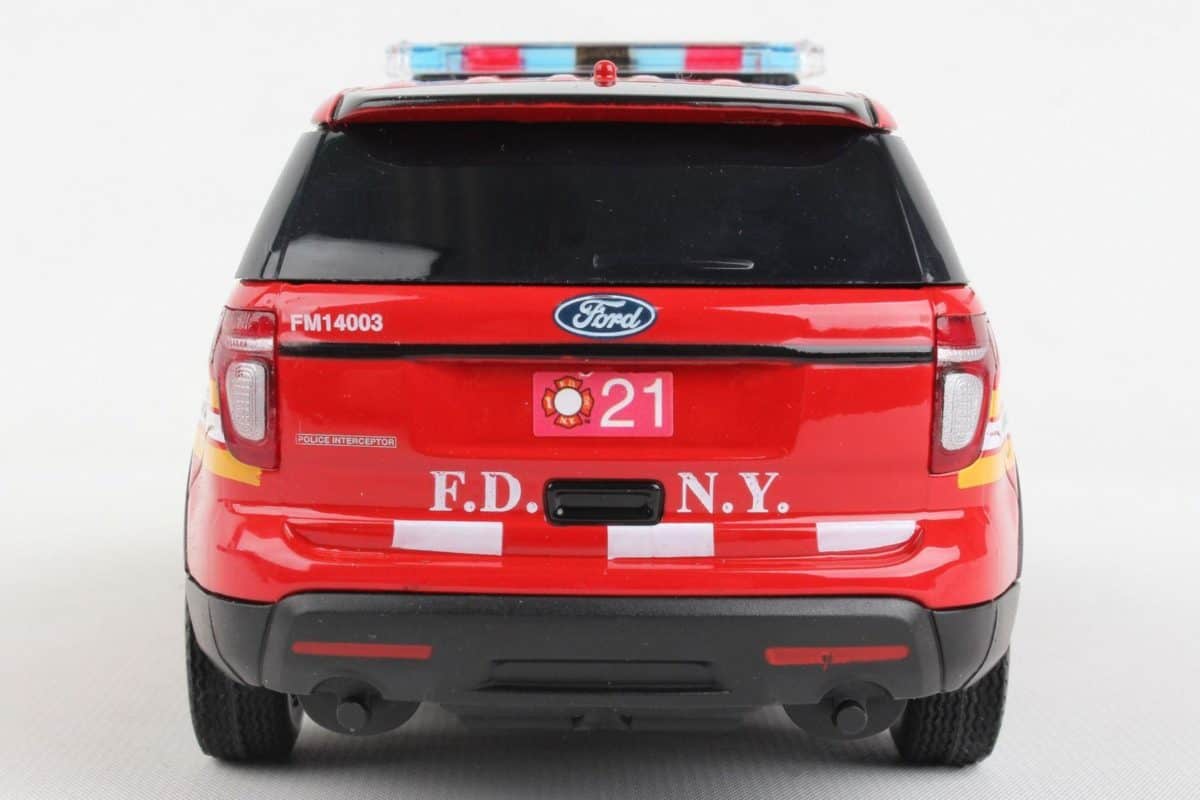 FDNY EMS FORD SUV - Image 6