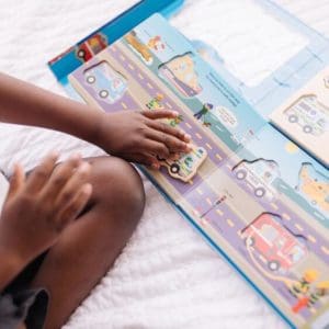 BOOK AND PUZZLE PLAY SET : TO THE RESCUE - Image 8