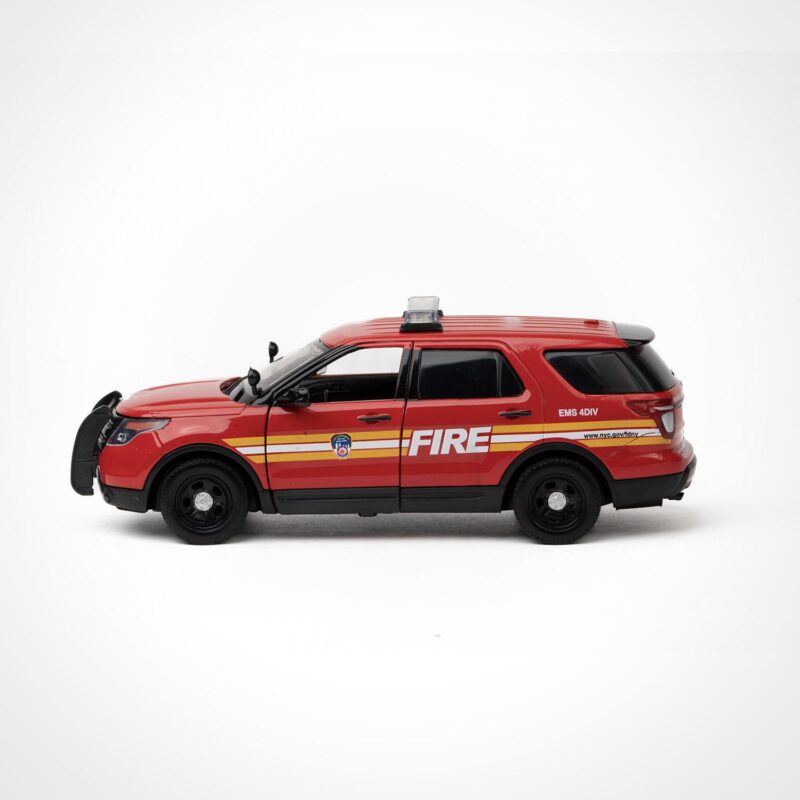 FDNY EMS Ford SUV - Image 4