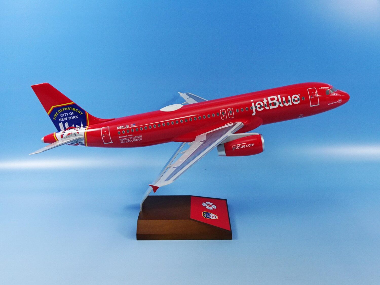 New Jetblue Plane - Image 3